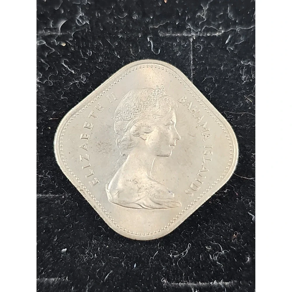 1966 Bahamas 15 Cent Queen Elizabeth II/Copper Nickel Square Coin